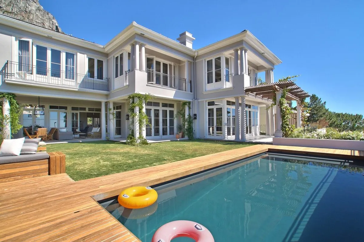 Stylish Villa with lots of space - Camps Bay