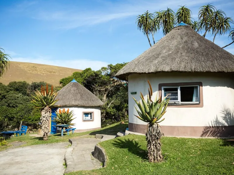 Traditional Thatched Rondavel2 @Coffee Shack