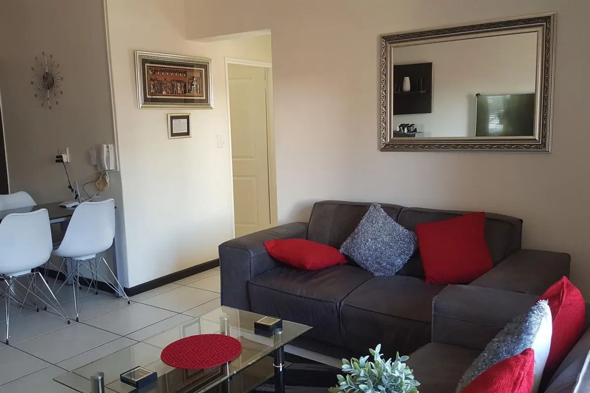 Strelitzia - Modern 2 bedroom apartment