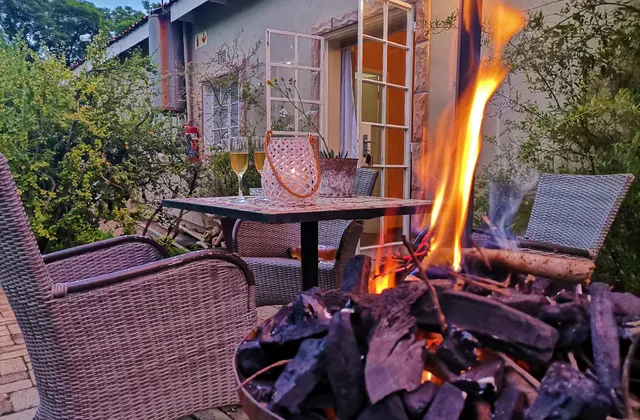 Sagewood cottage for 2 people with wonderful private terrace in garden