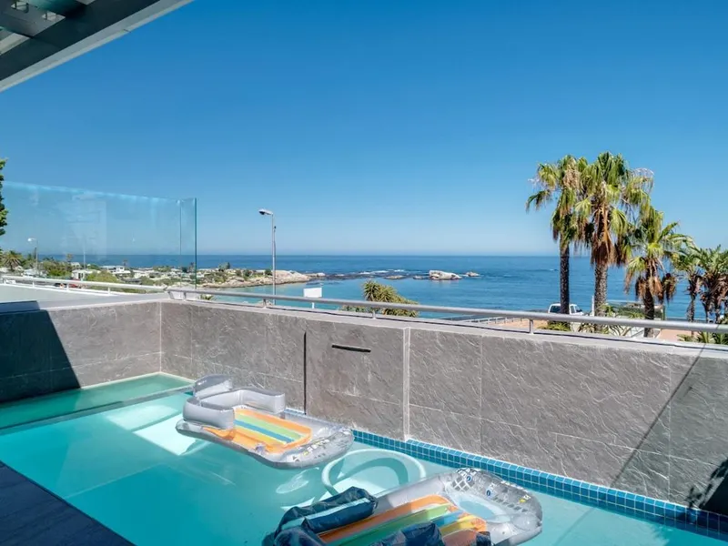 Clifton Holiday Apartment w/beautiful views (Clift