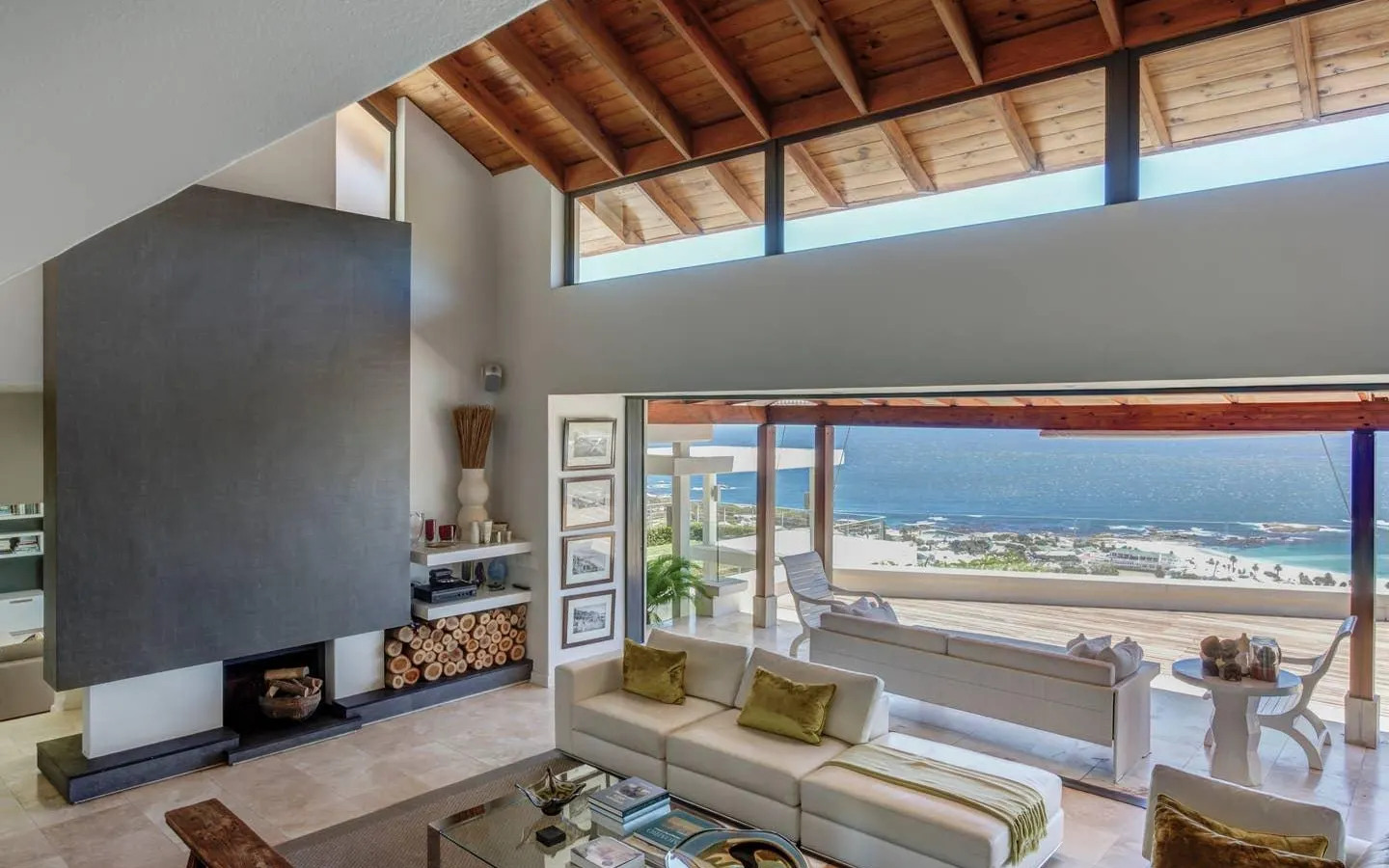 Modern 4 bedroom Ocean View villa - Camps Bay