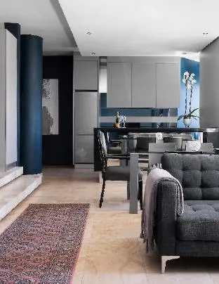 Stylish & Luxurious Unit 1602, The Franklin Jhb