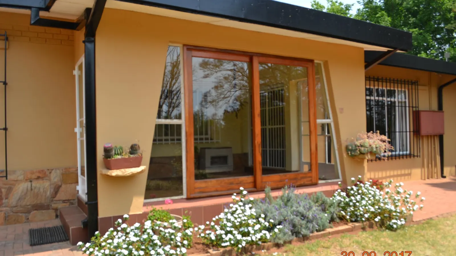 At The Rocks Country Estate