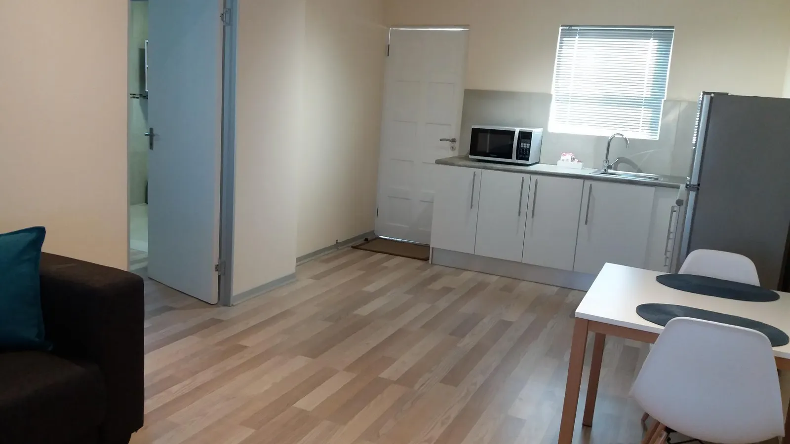 Flamingo Palms- 1 Bedroom Apartment with Views