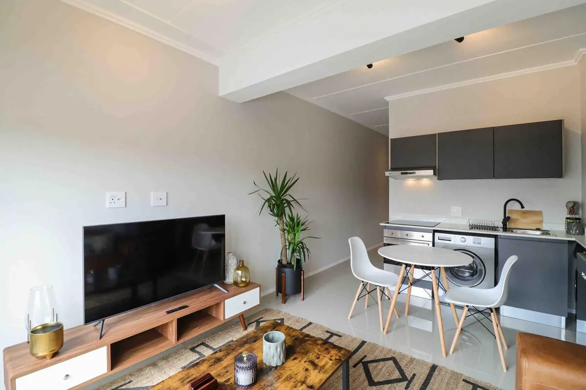 Cozy- Elegant|Calm-Near Shops-Uncapped Wi-Fi