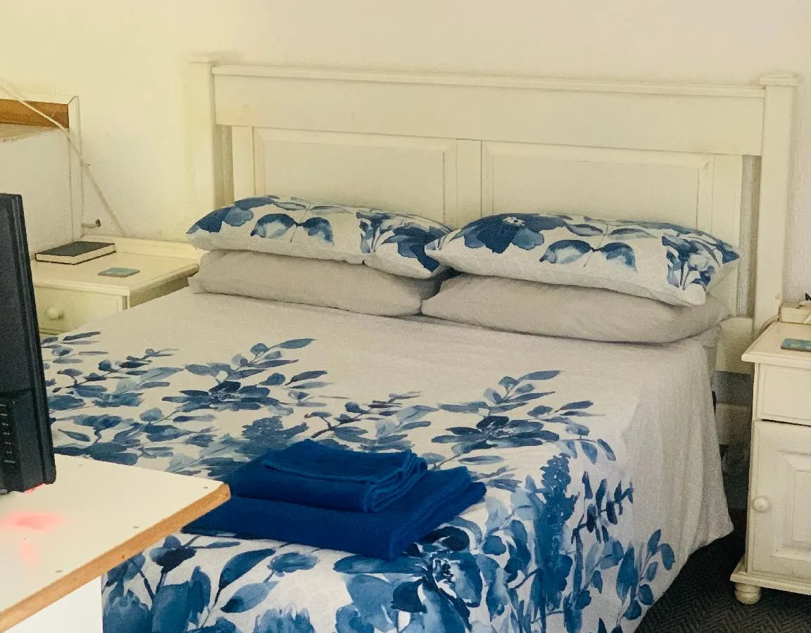 Busa House - Self catering guest house.