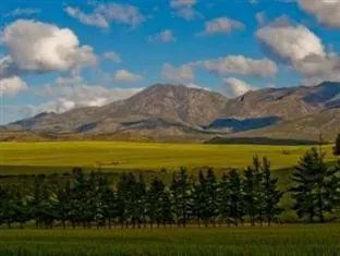 Endless Vineyards at Wildekrans Wine Estate – photo 4, Country House in Bot River