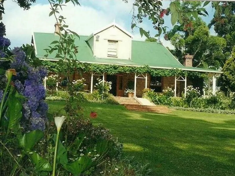 Old Halliwell Country Inn B and B