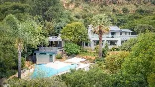 The Cliffside Boutique Getaway 