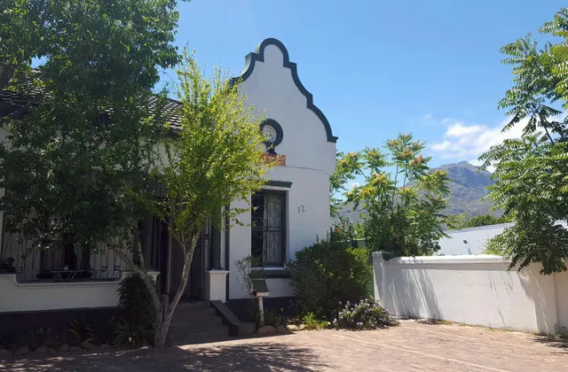 Stumble Inn Backpackers Lodge