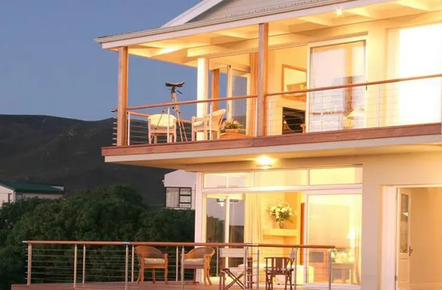 138 Marine Beachfront Guesthouse