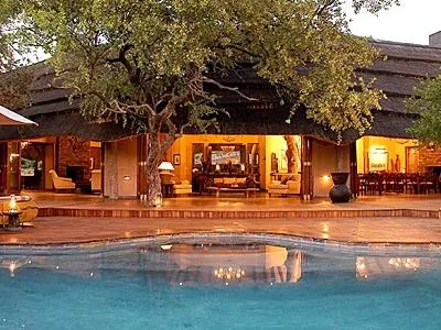 Tuningi Safari Lodge