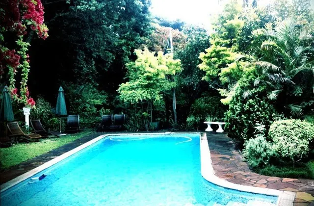 Hacklewood Hill Country House