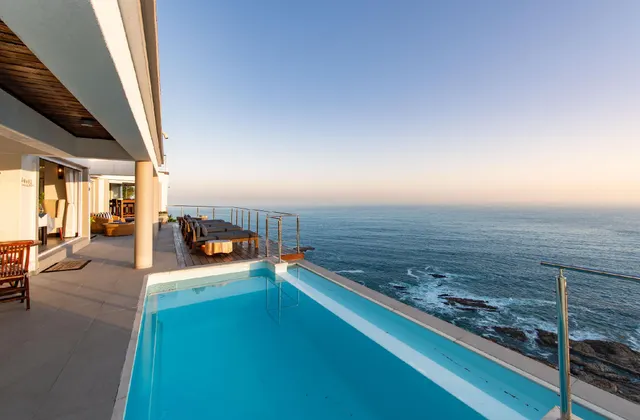 Head Over Hills Luxury Retreat