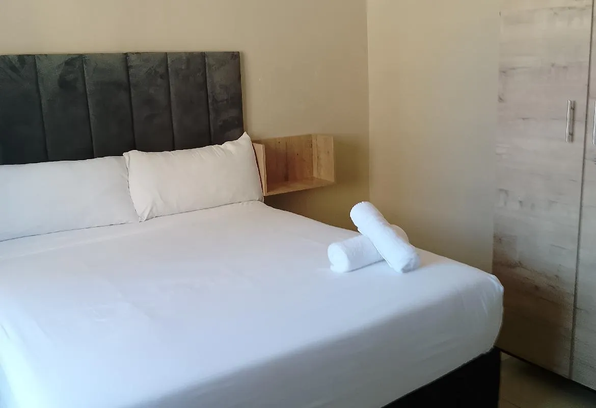 UNICITI  SELF CATERING