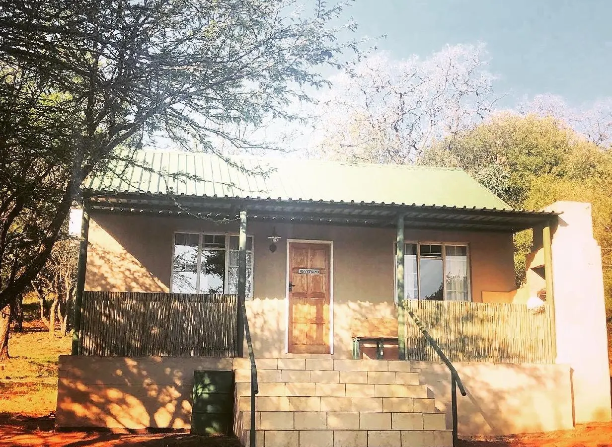 Monkey Mountain Family Lodge 