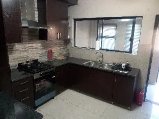 THE ROYAL PRIME GUEST LODGE – photo 3, Apartment/Flat in Pretoria