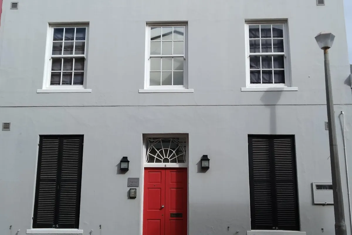 Loader Street Apartment - Lovely one bedroom in the vibrant De Waterkant num01