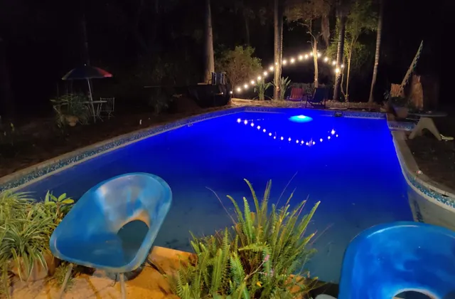 Your Pool House @ Salbu