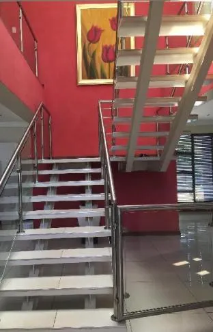 Oranimus Luxury House 