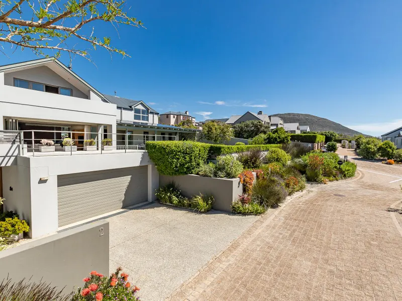 No2 Merlot, Relax & Unwind on the tip of Africa