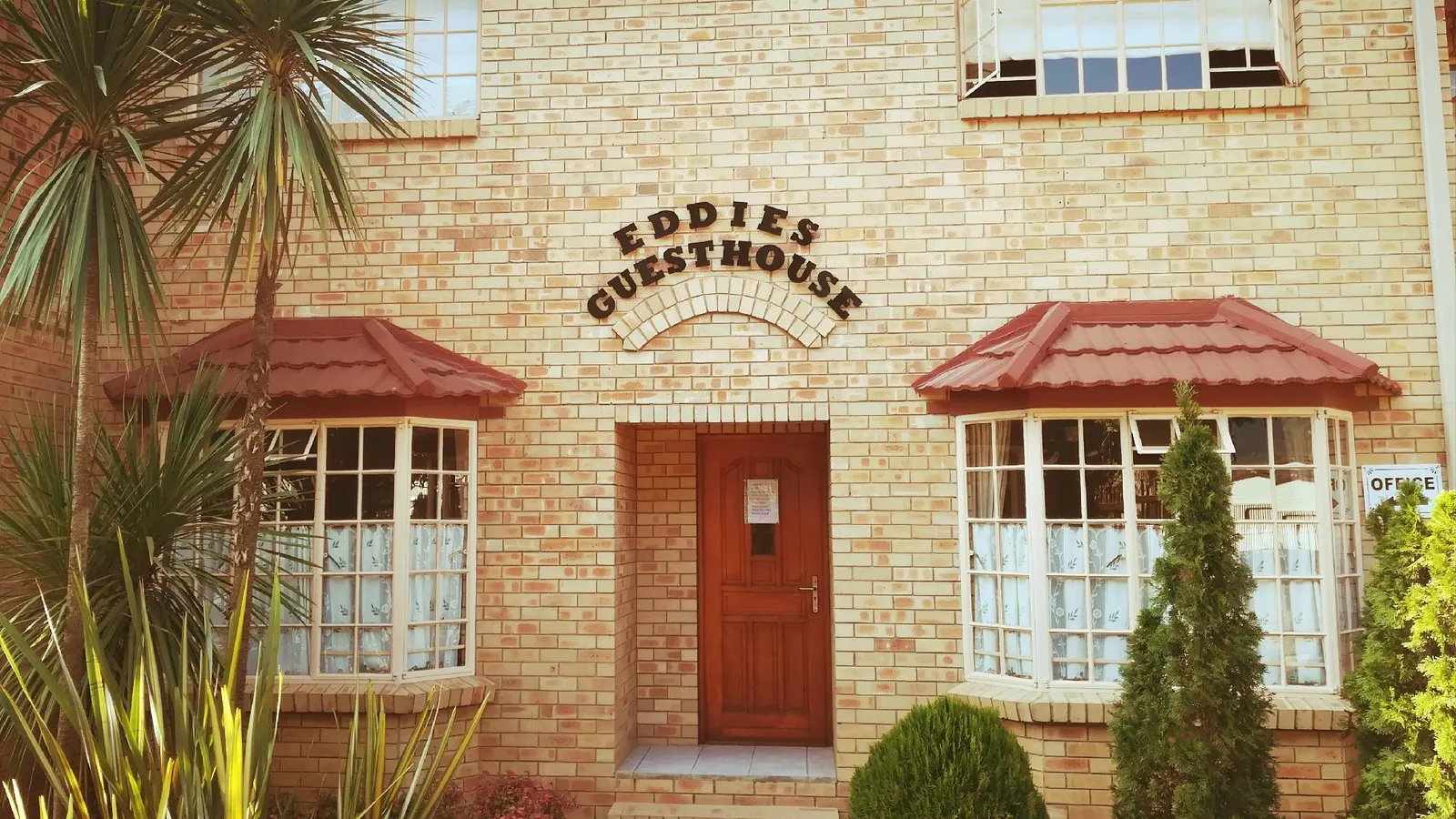 Eddies Self Catering or Bed and Breakfast