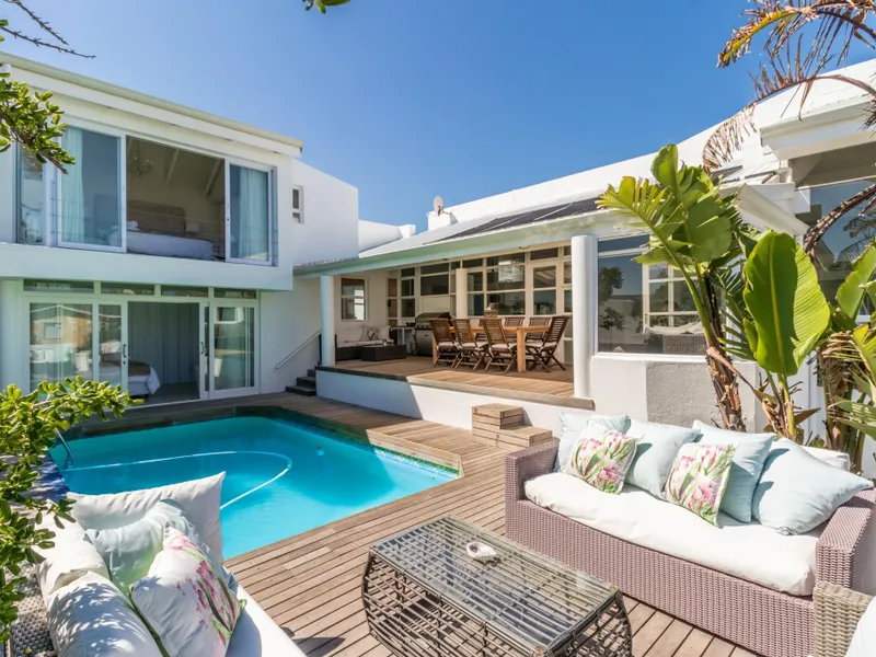 Blouberg White Waves Beach House 