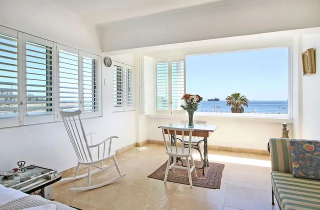 Dolphin Bay 2 Sea facing Studio (10)