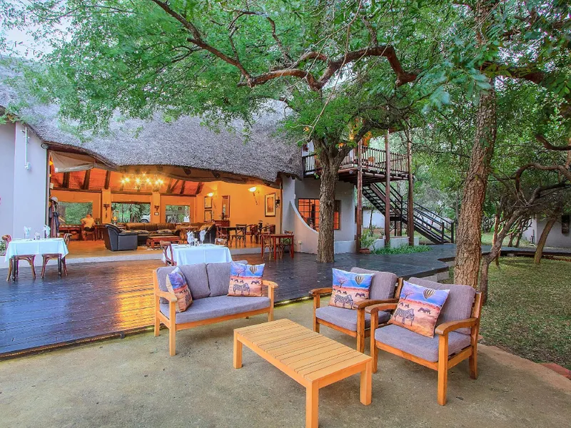 Mvuradona Safari Lodge