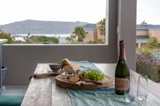 Peaceful Langebaan Getaway with Garden Views – photo 2, Entire House in Langebaan