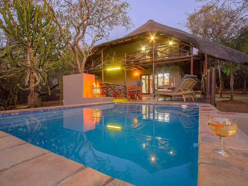 Luxury Guesthouse Co @ HoneymoonHouse