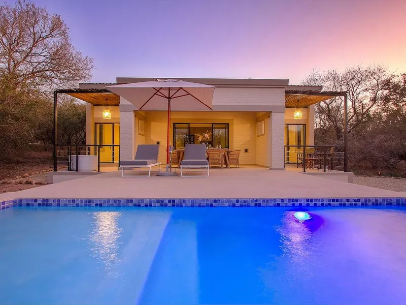 MRLTH. Luxury Safari Villa