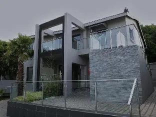 S Villa Moyal Executive Apartment and Suites