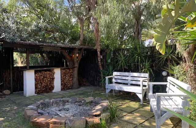 Large 5 Bedroom Villa, close to blouberg beach