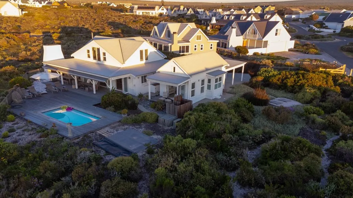 Mollyhawk Beach House