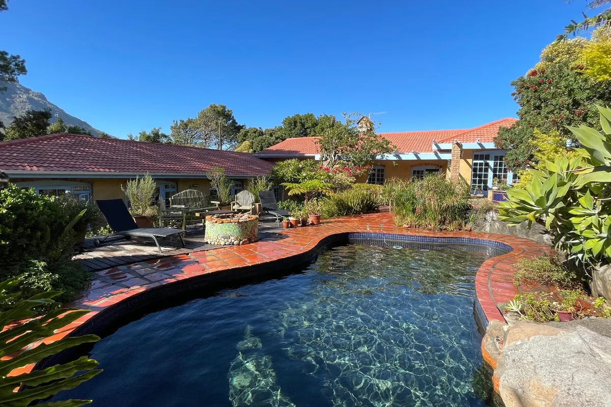 Unique Hout Bay House