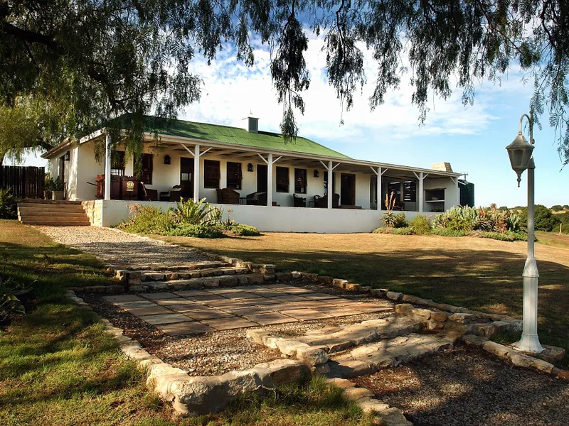 Leeuwenbosch Shearers Lodge