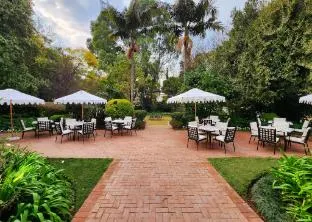 10 2nd Avenue Boutique Hotel by Dream Resorts