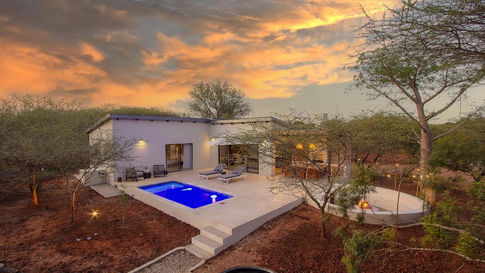 Pillows. Luxury Safari Villa