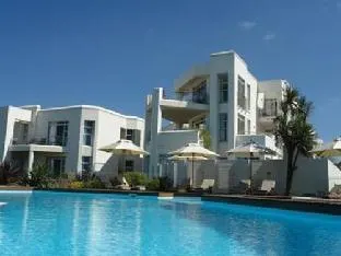 DIAZ 15 House on the Bay