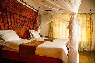 WiFi, Thatch Roofing, Garden Views, King Size Bed