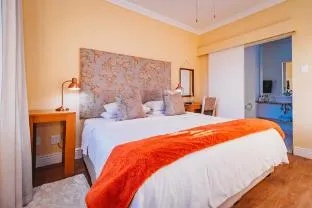 17onWellington Suites