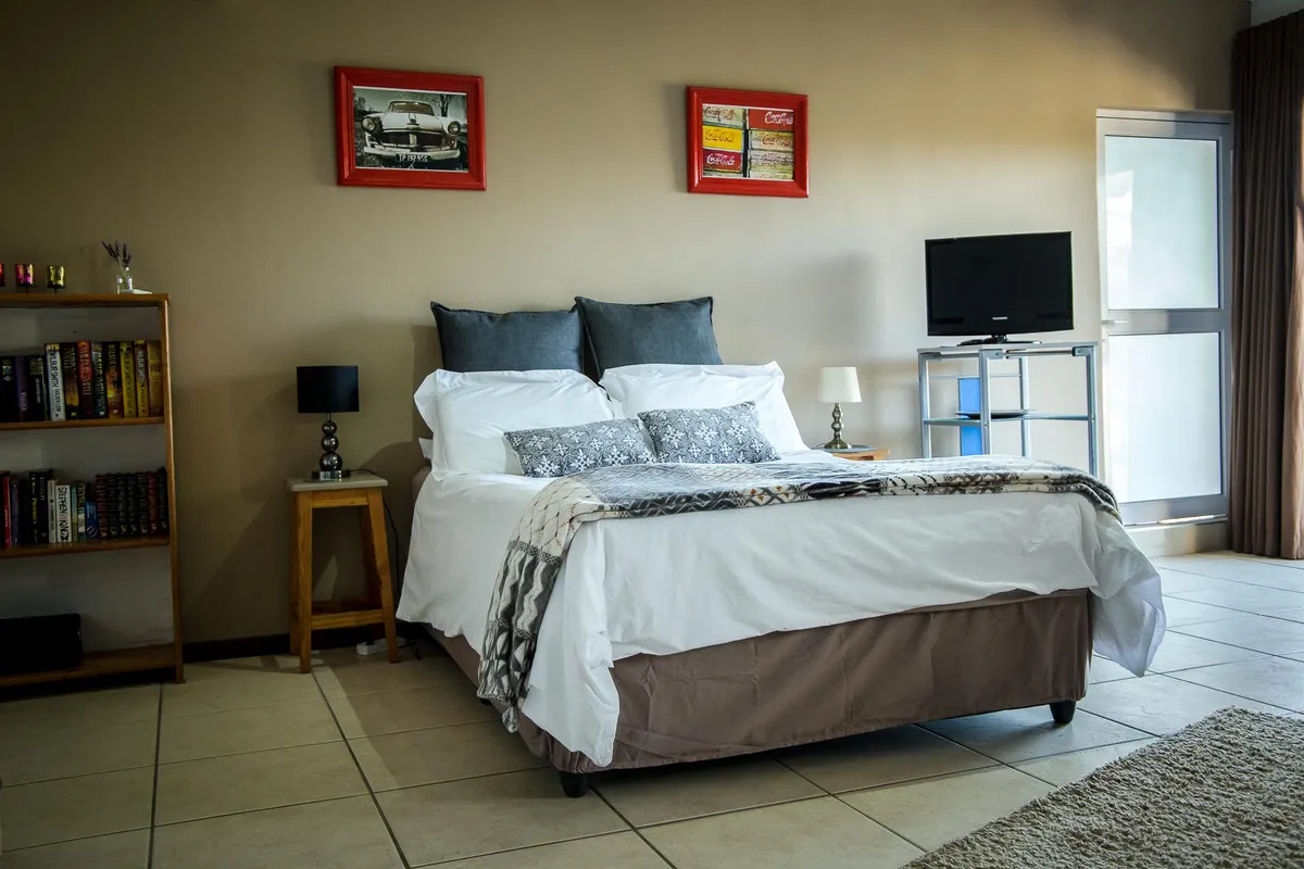 21 Klein Karoo St