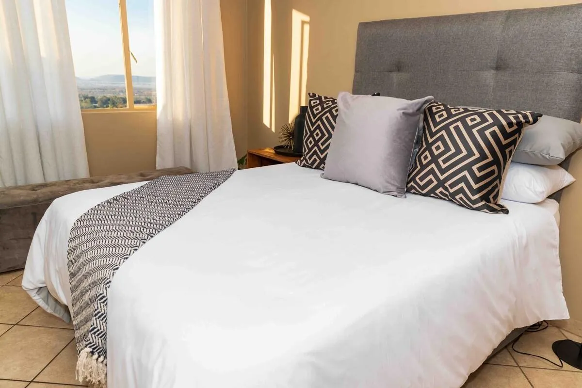 Urban Oasis-serene ✨self checkin & scenic views🌄