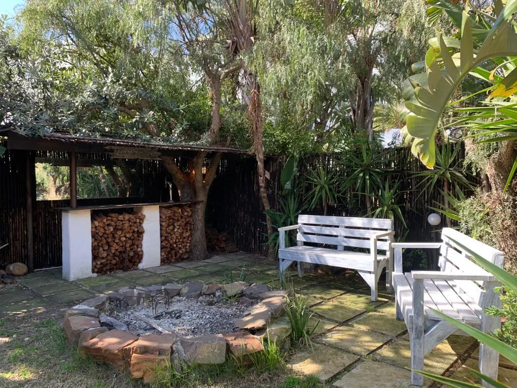 Large 5 Bedroom Villa, close to blouberg beach