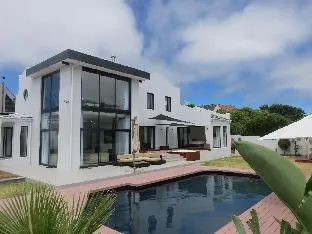 Cape white villa
