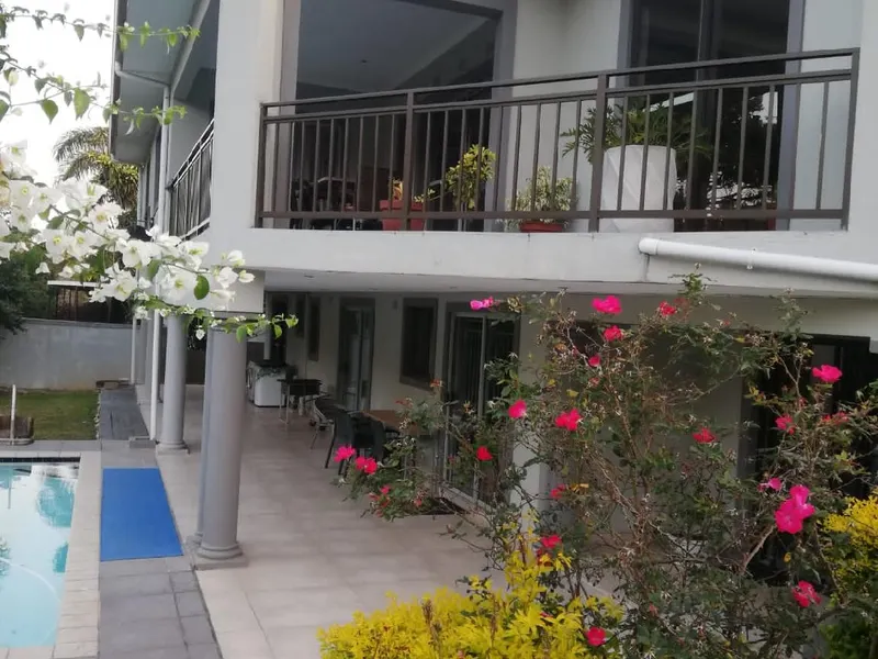 Stunning suite, all necessities to sleep and go. 