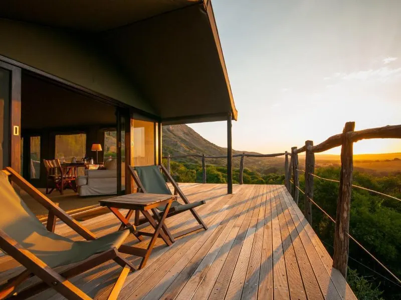 HillsNek Safari Camp