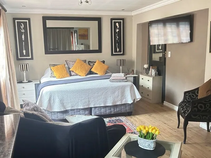 Artzy’s  private studio @77